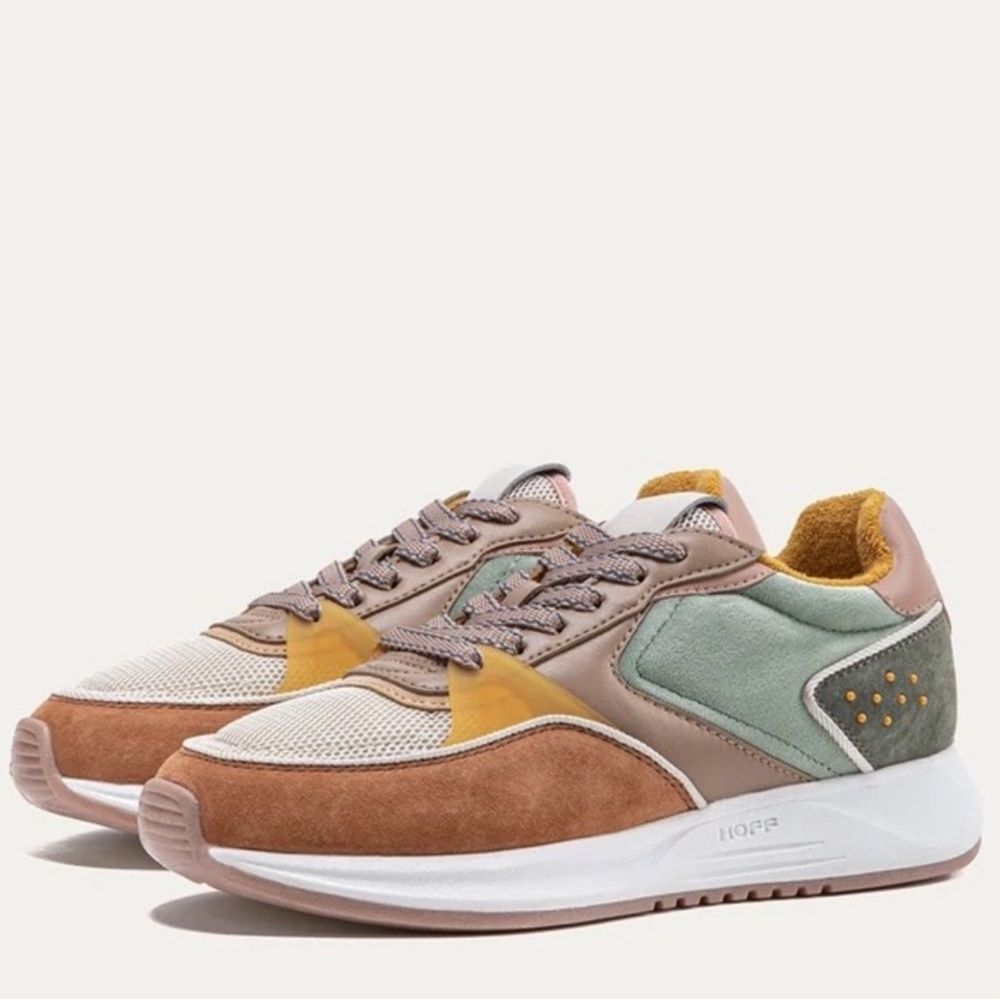 Hoff Women’s Sneakers Size 7.5